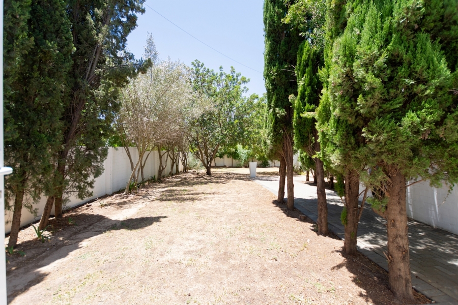 4 Bedroom Property for Sale in Riebeek Kasteel Western Cape